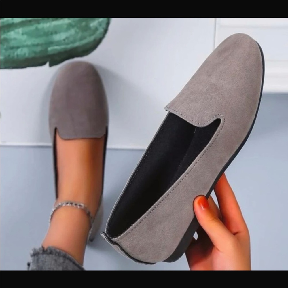 SHEIN flats